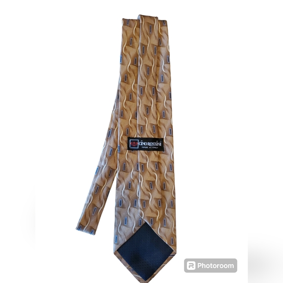 Tie - Picture 1 of 3